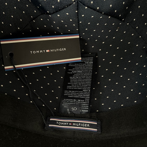 Tommy Hilfiger Floppy Hat - Picture 4 of 5